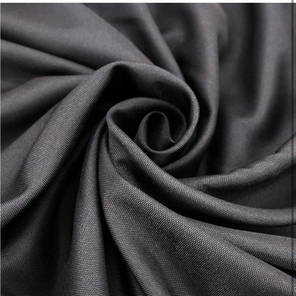 Elegant Black and White Floral Tablecloth 007